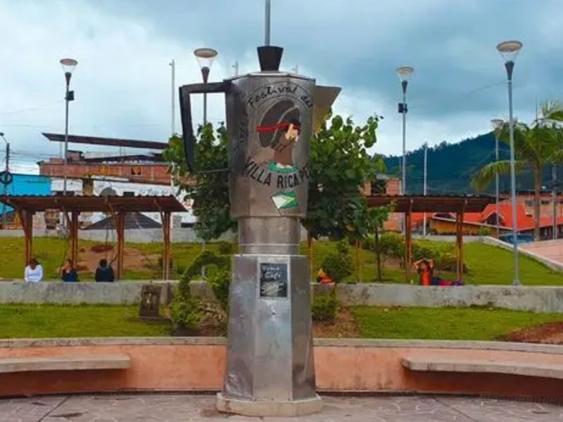 PLAZA PRINCIPAL VILLA RICA