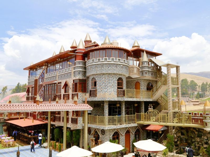 CASTILLO DE HUÁCHAC