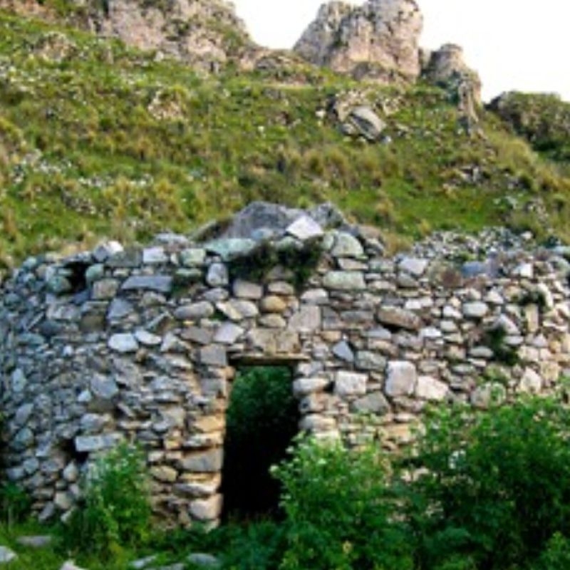 RESTOS ARQUEOLÓGICOS DE CORIVINCHOS