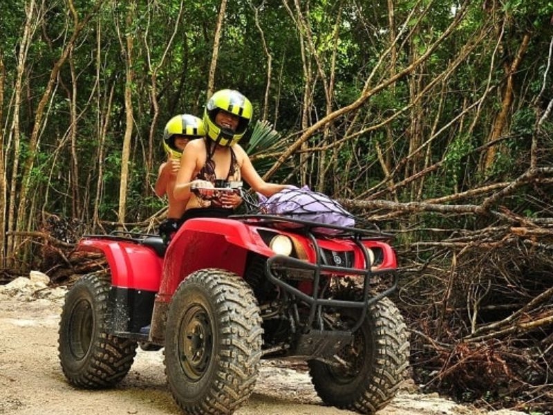 PASEO EN CUATRIMOTO
