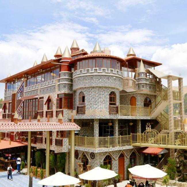 TOUR CASTILLO DE HUACHAC